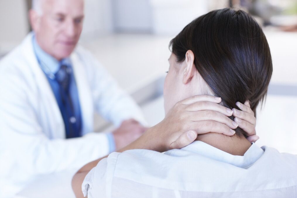 consultation with a doctor about cervical osteochondrosis